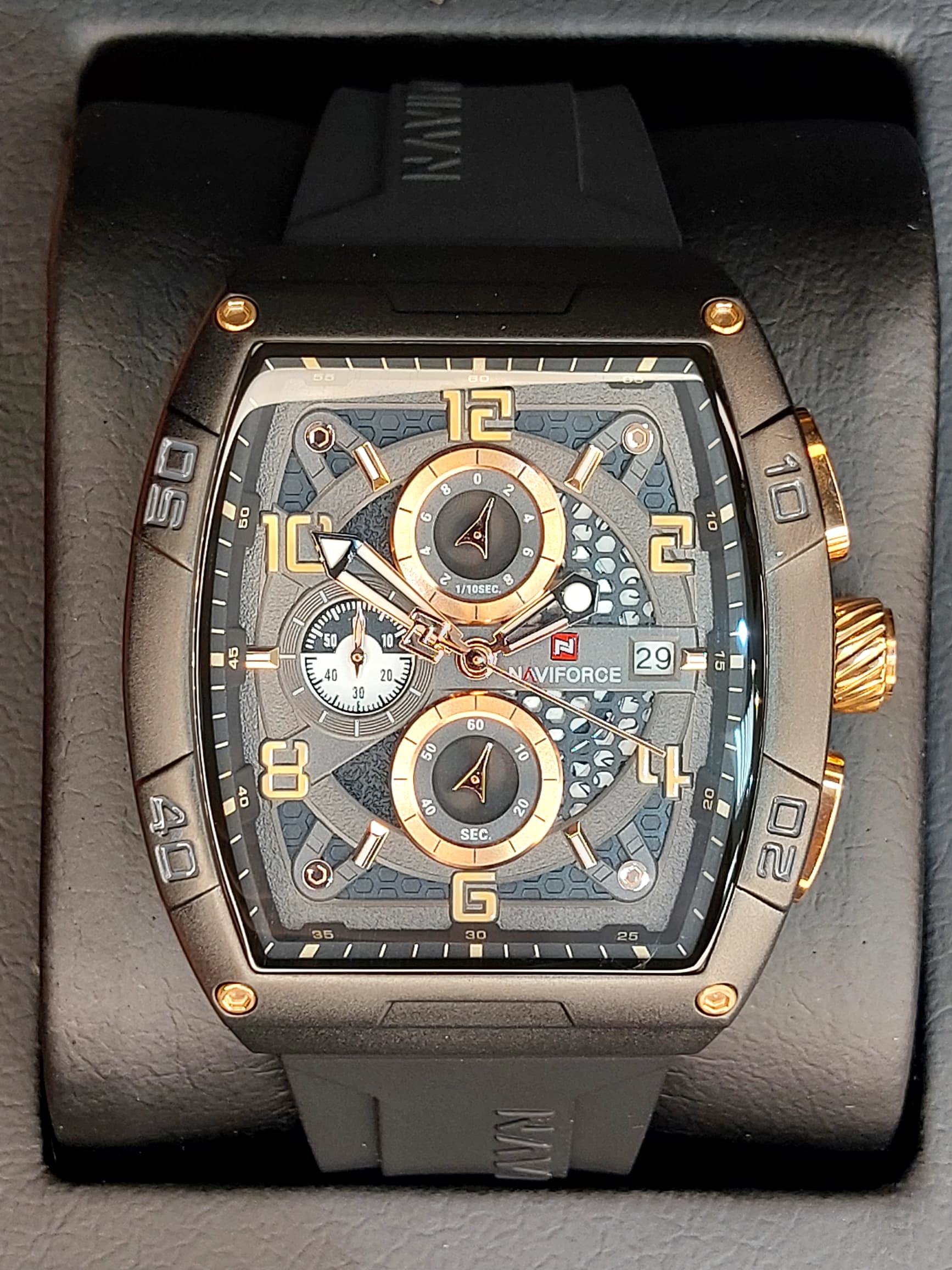 ساعت اسپرت مردانه برند NAVIFORCE مدلNF8025-K مشکی