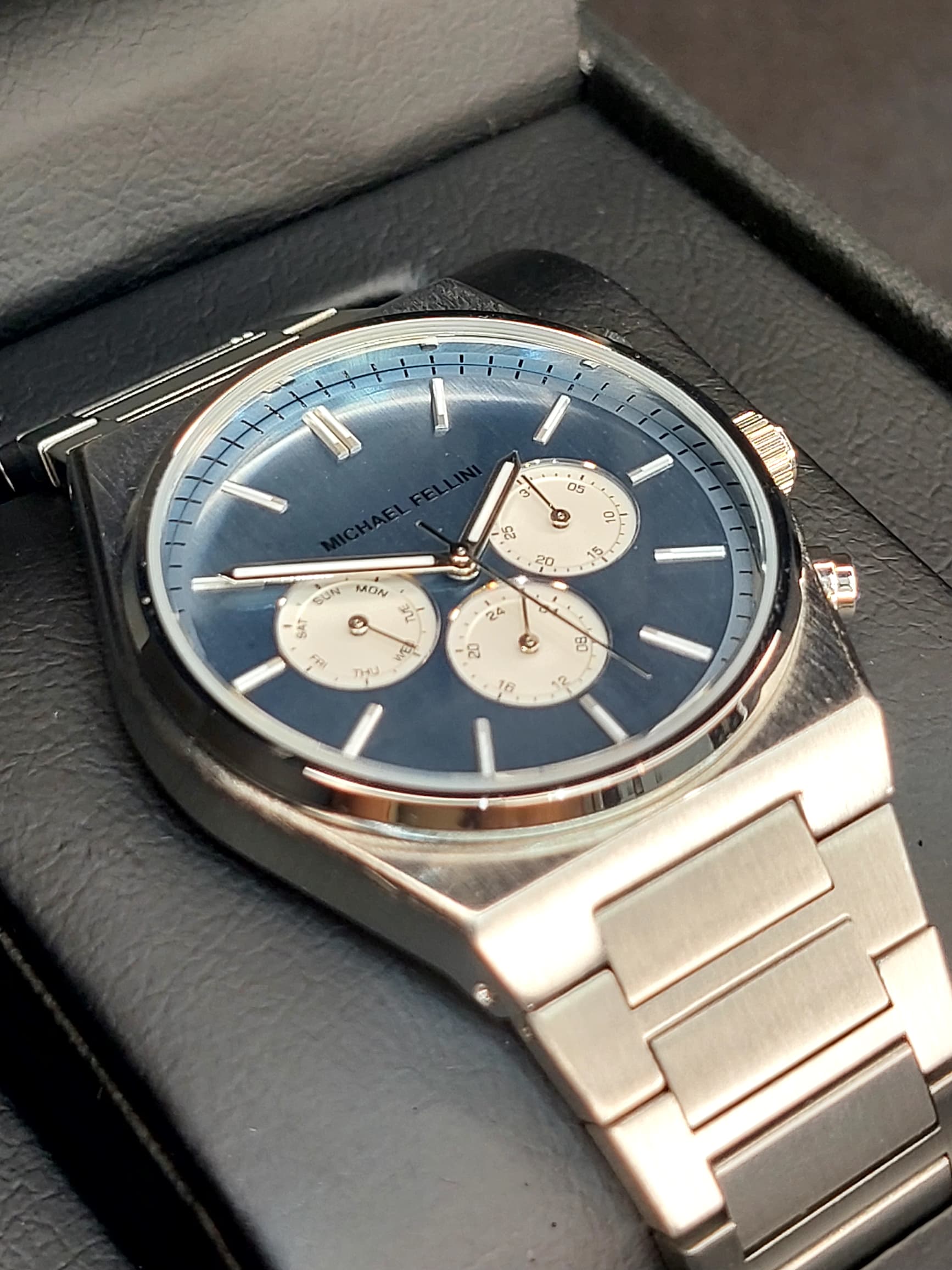 ساعت کلاسیک مردانه برند Michael Fellini مدلNO-2472 آبی روشن