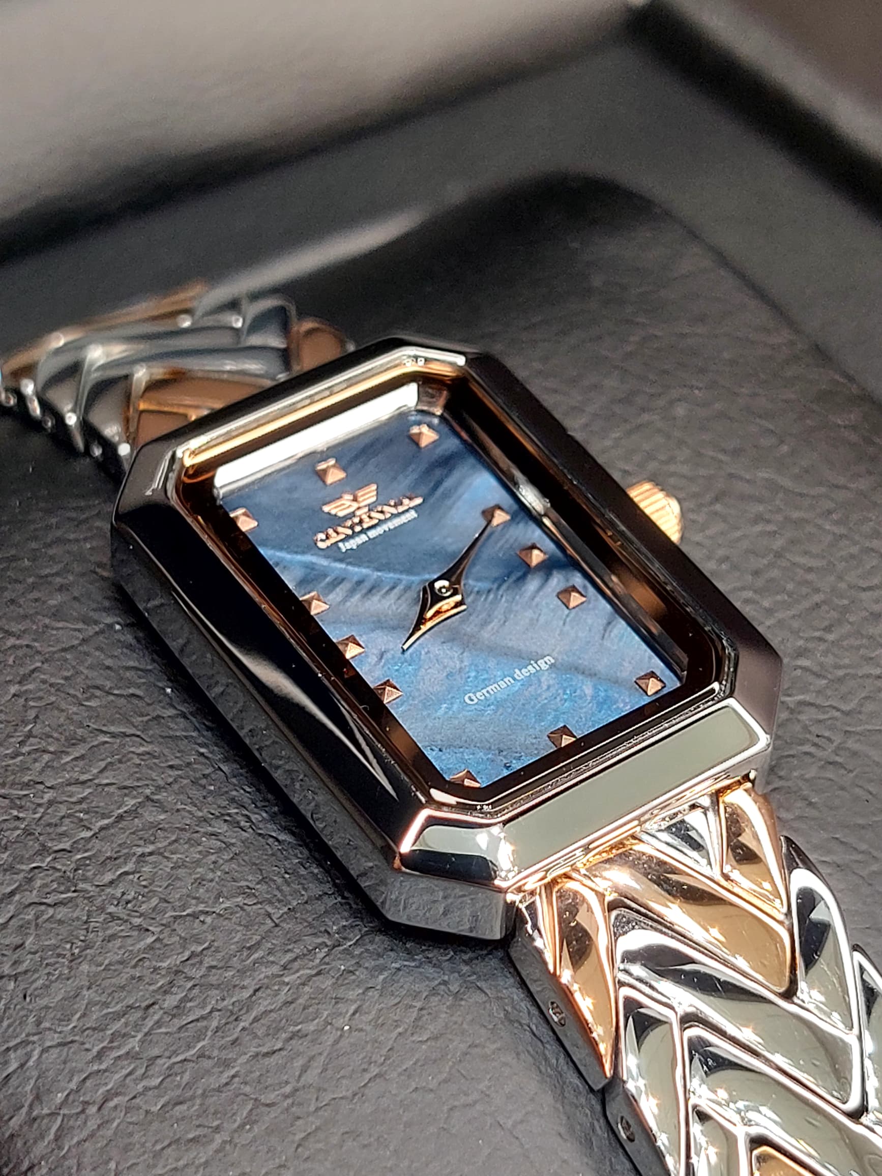 ساعت کلاسیک زنانه برند Centennial مدلRectangle سورمه ای صدفی